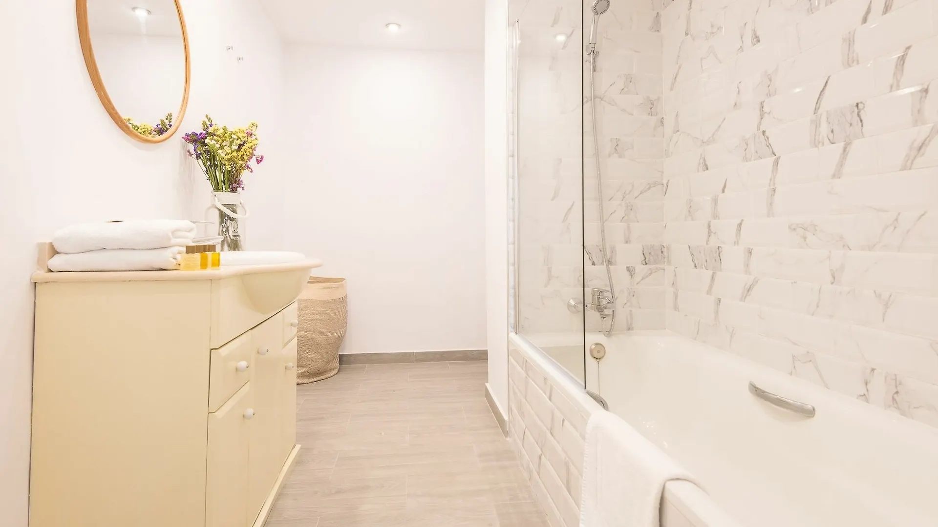 Banus Waterfront Penthouse Apartment Marbella