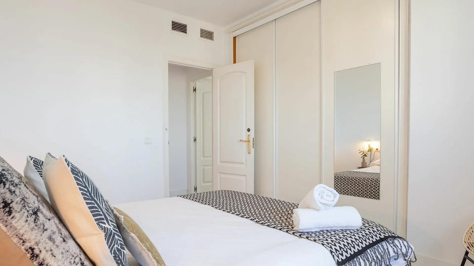Banus Waterfront Penthouse Apartment Marbella Spain