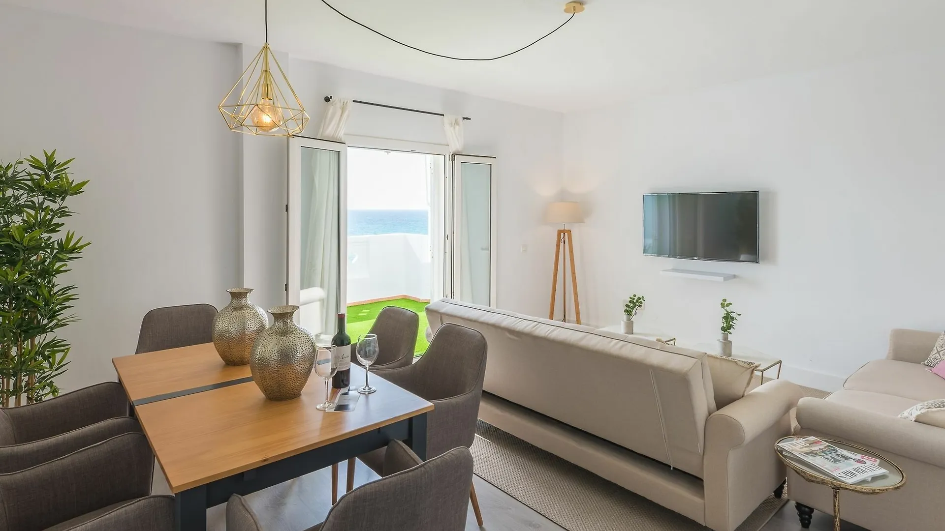Banus Waterfront Penthouse Apartment Marbella 0*,