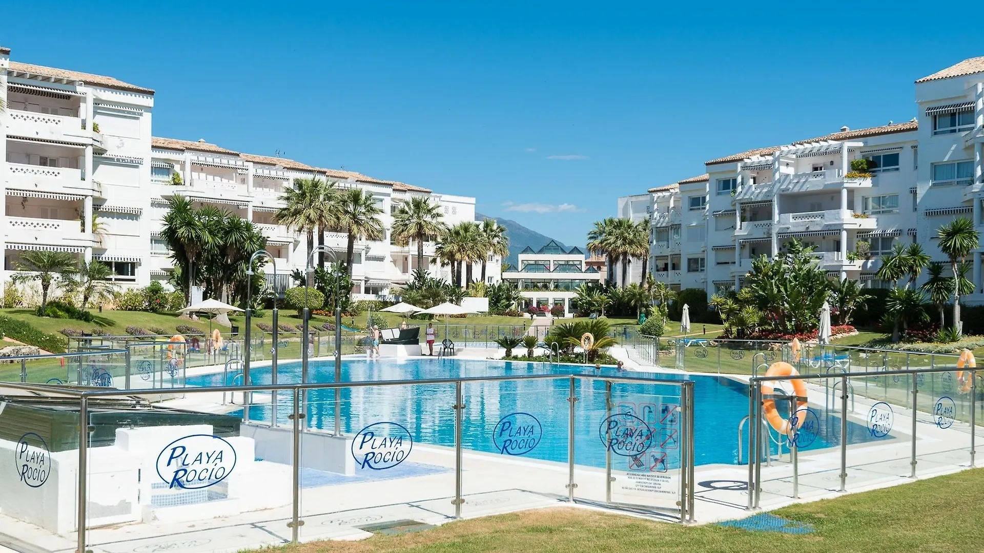 Banus Waterfront Penthouse Apartment Marbella