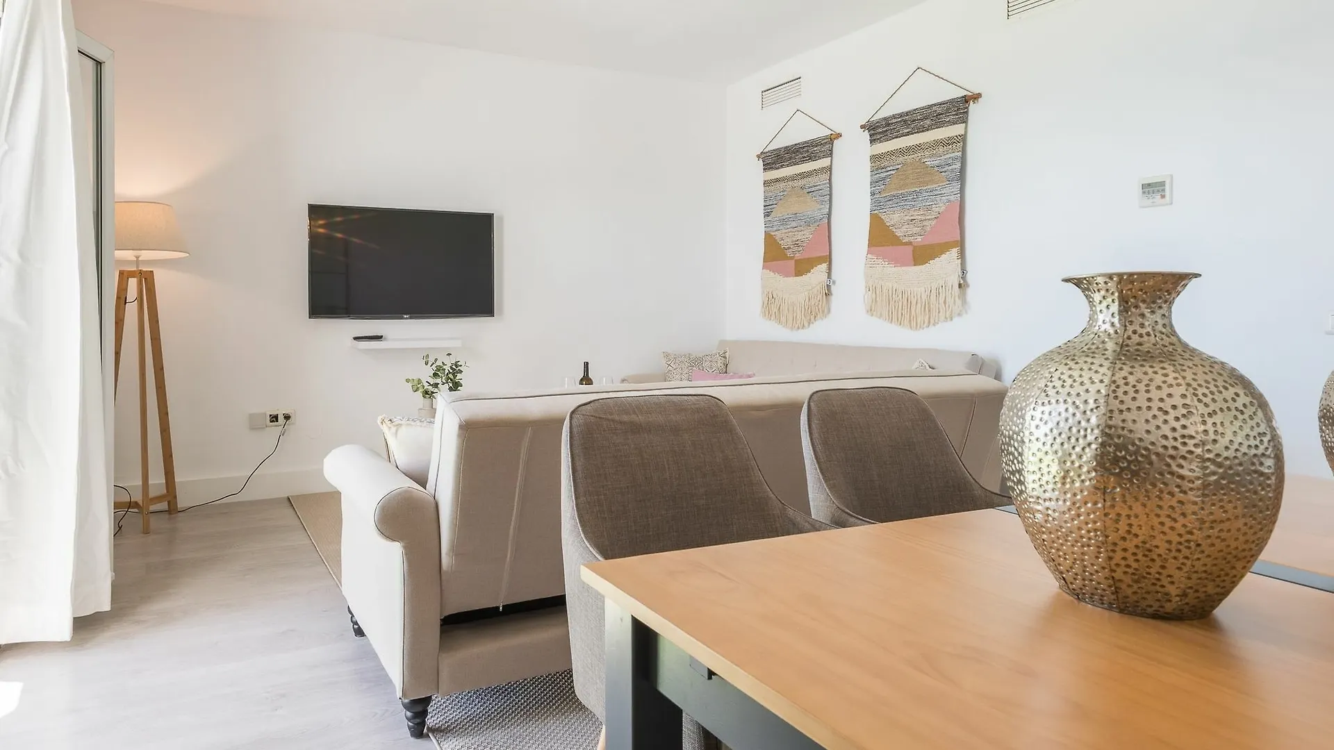 Banus Waterfront Penthouse Apartment Marbella